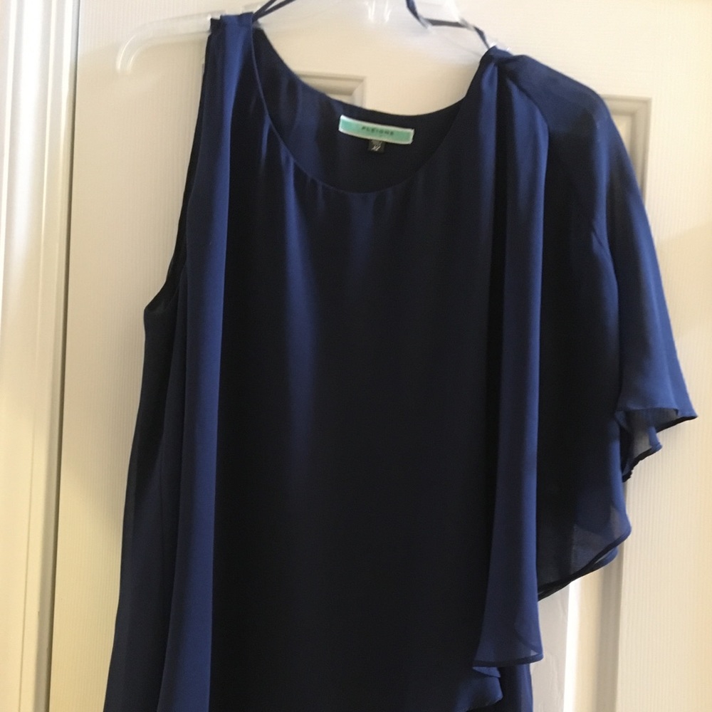 Pleione flowy navy top